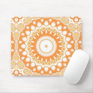 Oranges und gelbes strahlendes Mandala-Muster Mousepad