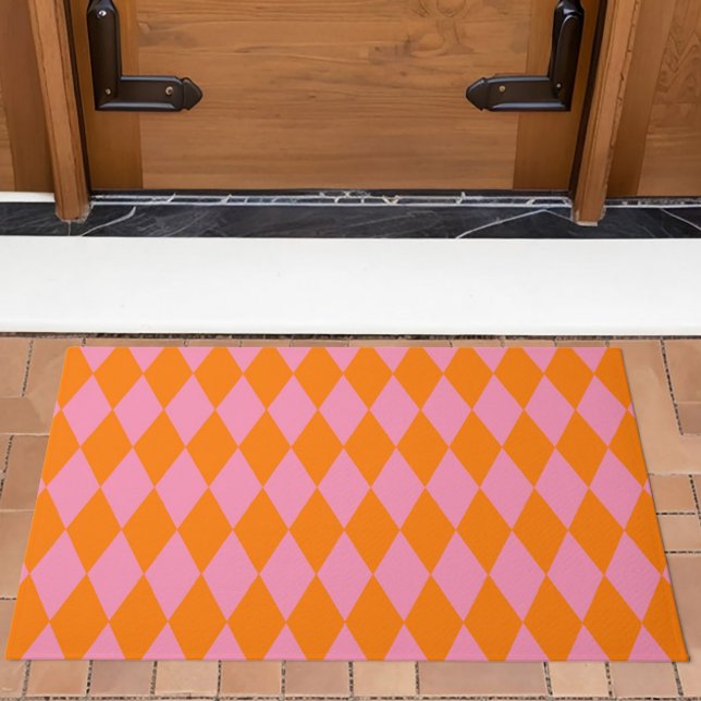 Oranges und rosa Harlekin-Karuomuster-Design  Fußmatte (Von Creator hochgeladen)