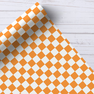 Oranges und weißes Schachbrettmuster Geschenkpapier