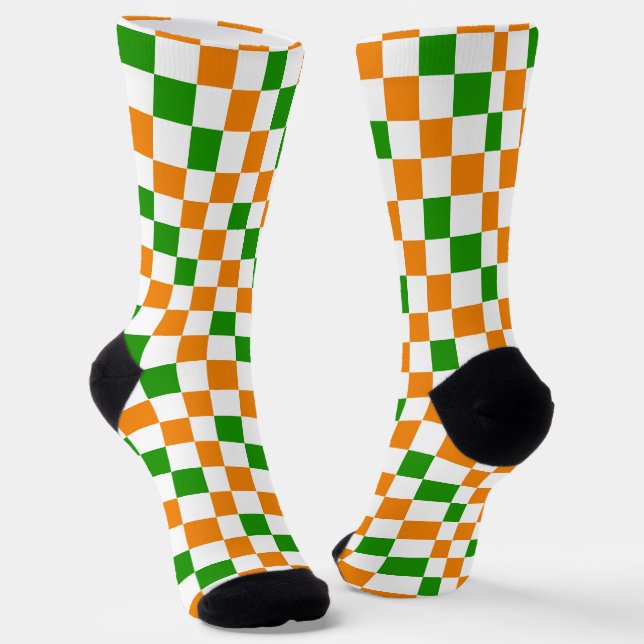 Oranges Weiß Grün Kariertes Musterdesign  Socken (Gewinkelt)