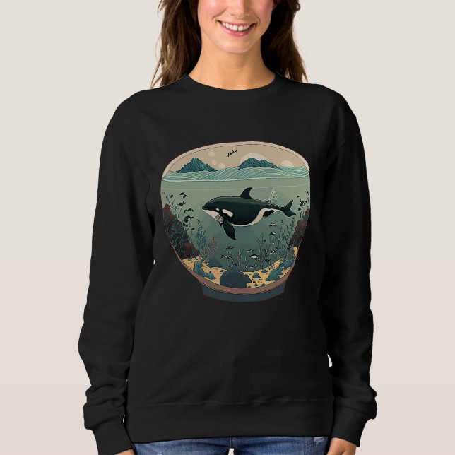 Orca Whale in Fish Bowl Orca in Aquarium Free The  Sweatshirt (Vorderseite)