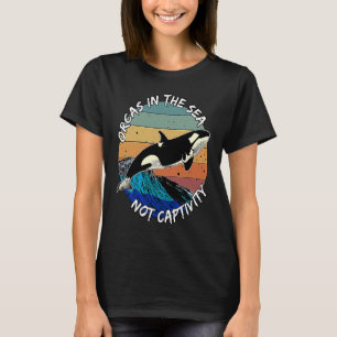 Orcas im Meer, nicht gefangene Tiere sollten F T-Shirt