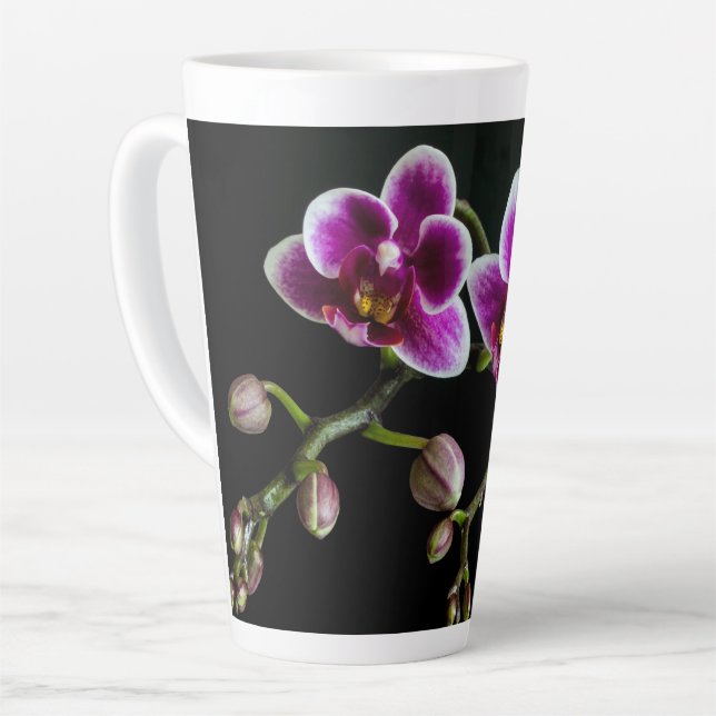 Orchid pinkfarbene weiße Farbe auf schwarz blass s Milchtasse (Linke Ecke)