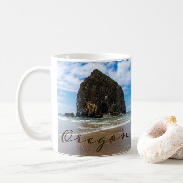 Oregon Cannon Beach Haystack Rock Souvenir Tasse (Mit Donut)