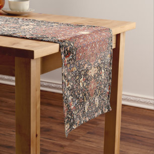 Oriental Persian Hunting Rug Print Pattern Fabric Kurzer Tischläufer