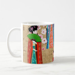 Orientalisches Mädchen im Retro-Kostümjapanisch, c Kaffeetasse