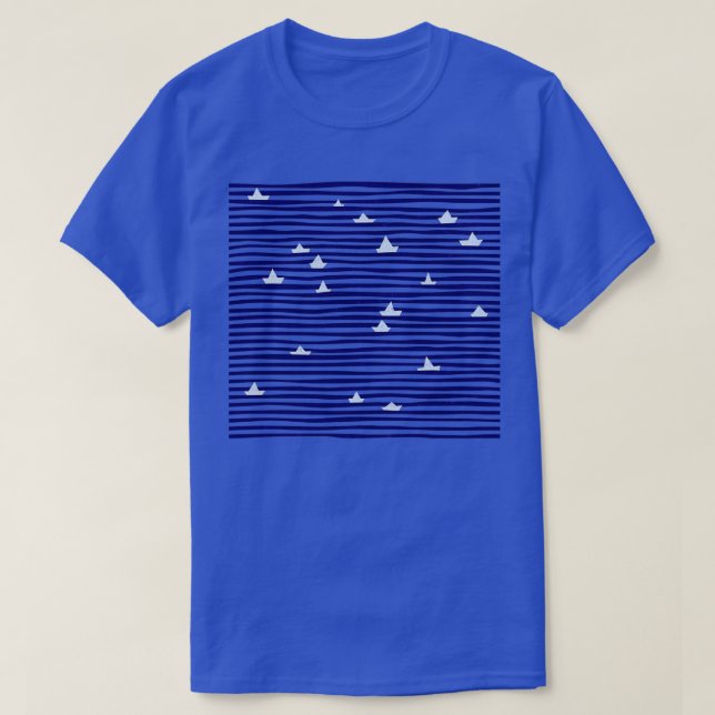 Origami-Boot am Meer T-Shirt (Design vorne)
