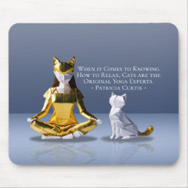 Origami Gold Foil Yoga Meditating Catwoman und Cat Mousepad
