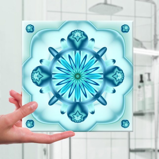 Original Türkisblau Fraktal Design Tile Fliese (Fractal abstract art tile in blue and turquoise with a floral star geometric pattern)