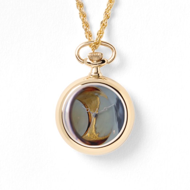 Originelle Kunst: "Crescent Rising" Armbanduhr (Vorderseite)