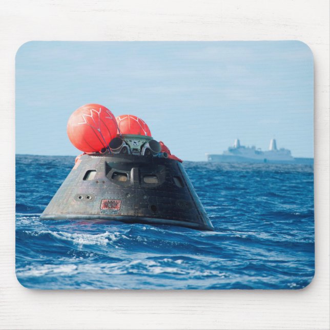 Orion Capsule Spacecraft Ocean Erholung Mousepad (Vorne)