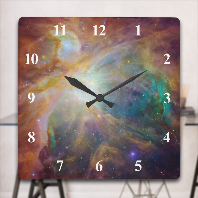Orion Nebula mit weißen Zahlen Quadratische Wanduhr (Orion Nebula with White Numbers Square Wall Clock)