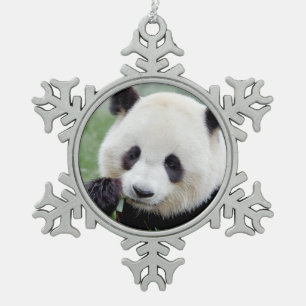 Ornament. Weihnachten Riesenpanda, Panda Geant. Schneeflocken Zinn-Ornament