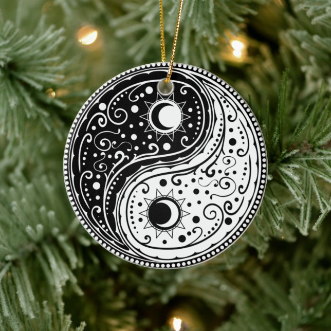 Ornament yin yang sign paisley design (Baum)