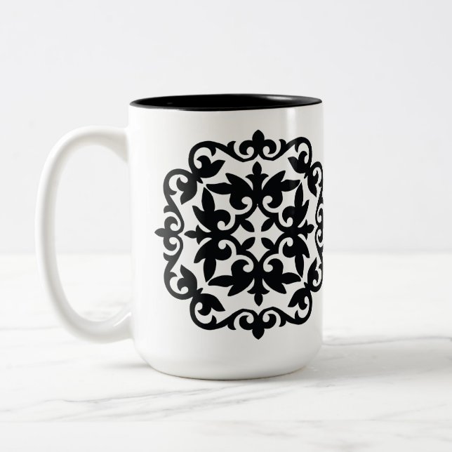Ornamental Floral Design Zweifarbige Tasse (Links)