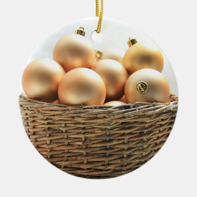 Ornamente in einem Korb (Vorne)