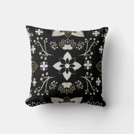 Ornate black and white floral pattern kissen