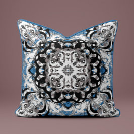 Ornate Mandala Decorative Pillow in Delft Blue Kissen