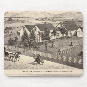 Osgood, Cameron-Wohnungen, Farmen Mousepad