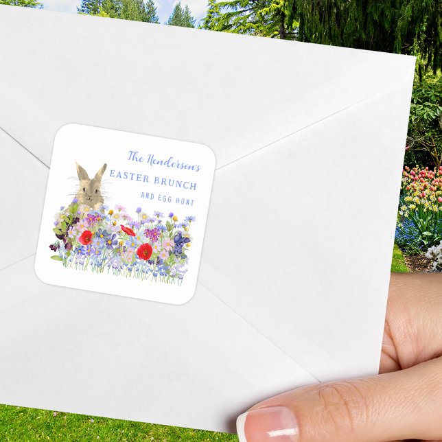 Osterbrunch Ei Hunt Niedlich Bunny Floral Custom Quadratischer Aufkleber (Easter brunch and egg hunt custom sticker with watercolor wildflowers and cute Easter bunny)