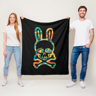 Osterhase Retro Tie Dye Hase Totenkopf Kreuz Knoch Fleecedecke
