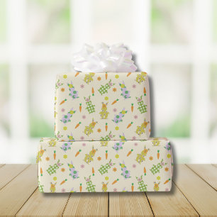 Osterhase und Karottenmuster Geschenkpapier