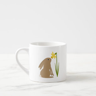 Osterhasen-Kaninchen und Daffodische Blume Espressotasse