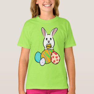 Osterkaninchen mit einem Banner auf Ostereiern T-Shirt