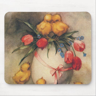 Osterküken im Vintage-Stil mit roten Tulpenblumen Mousepad