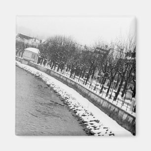 Österreich, Salzburg. Das Ufer des Flusses Magnet