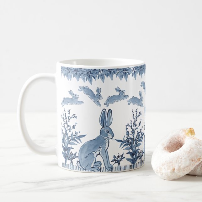 Ostersonnenblauer Weißer Kaninchen Muster Delft Kaffeetasse (Mit Donut)