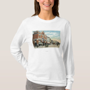 Osthauptstraßen-Ansicht des amerikanischen T-Shirt