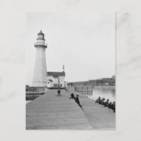 Oswego Harbor West Pierhead Lighthouse