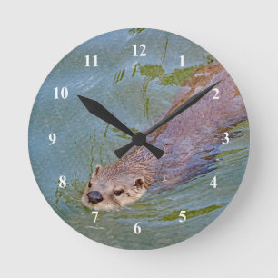 Otter Swimming Wildlife Photo Runde Wanduhr