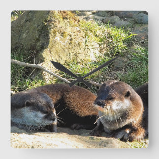 OTTERS QUADRATISCHE WANDUHR