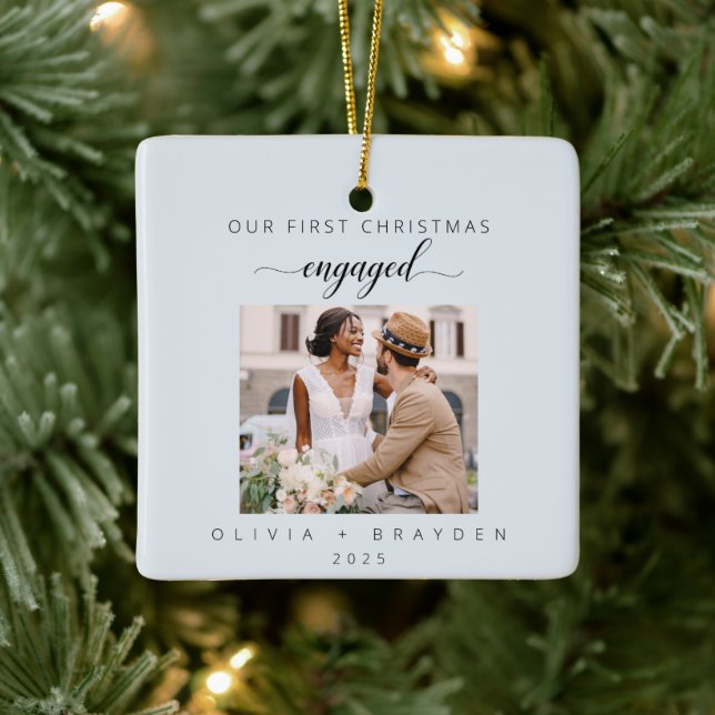 Our First Christmas As Engaged Winter Photo Keramikornament (Baum)
