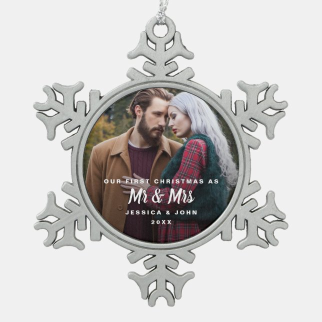 Our First Christmas as Mr & Mrs Photo Keepsake Schneeflocken Zinn-Ornament (Vorderseite)