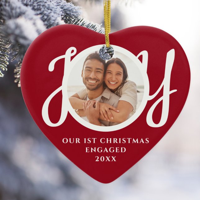 Our First Christmas Engaged Photo Red Heart-Shaped Keramik Ornament (Von Creator hochgeladen)