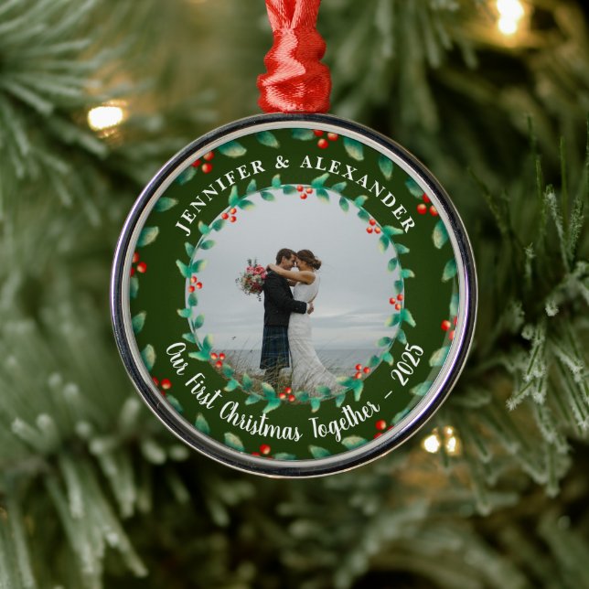 Our first christmas together holly photo ornament aus metall (Baum)