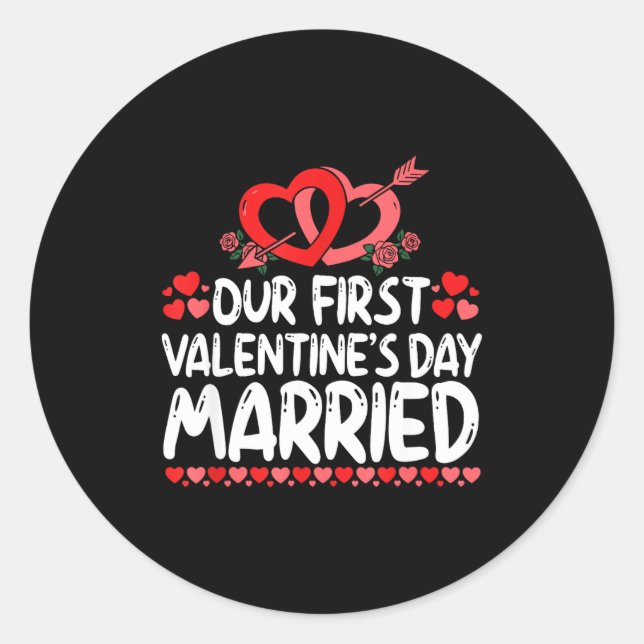 Our First Valentines Married Husband Wife  Runder Aufkleber (Vorderseite)