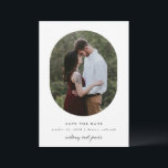 Oval Save The Date<br><div class="desc">Save the Date Fotokarte mit Single Foto und modernem Typ. Foto-Guthaben auf unsplash.com</div>