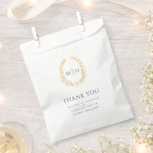 Ovale Hochzeitsfeier mit Goldblatt Geschenktütchen