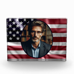 Ovales Foto und amerikanische Flagge, Vintag mit F