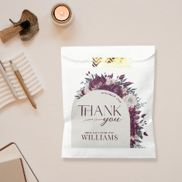 ove in Bloom Burgundy & Cream Floral Brautparty Geschenktütchen