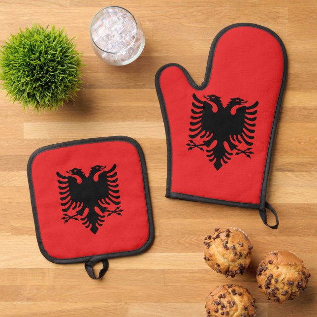Oven Mitt und Pot Holders mit der Flagge Albaniens Ofenhandschuh & Topflappen-Set (Oben Unten)