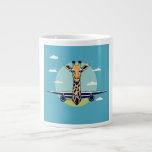 Overhead Struggle– Tall Giraffe Travel T-Shirt Jumbo-Tasse<br><div class="desc">Tall travelers, we feel you! Our "Overhead Struggle" t-shirt features a minimalist cartoon giraffe hilariously trying to squeeze into an airplane’s overhead compartment. With clean vector lines and a solid sky blue background, this playful design is a perfect conversation starter for globetrotters, frequent flyers, and tall folks who know the...</div>