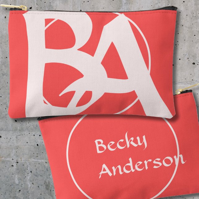 Oversified Initials in Rosé und Rot Zubehörtasche (Von Creator hochgeladen)