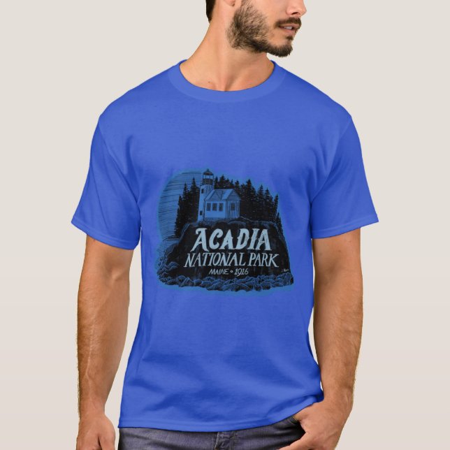 Oversifiziertes Acadia-Nationalparklabel T-Shirt (Vorderseite)