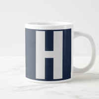 Oversized Monogramm Initial in Dark Blue und Gray