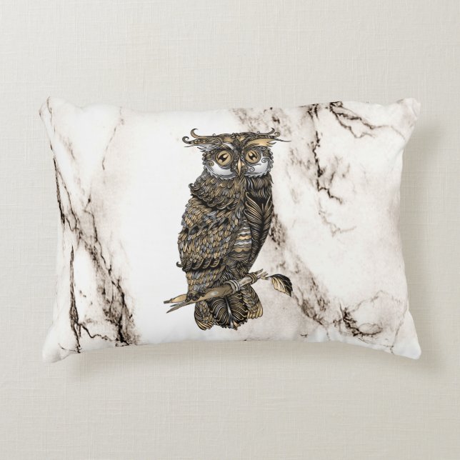 Owl auf braunem Marmor Dekokissen (Vorderseite)